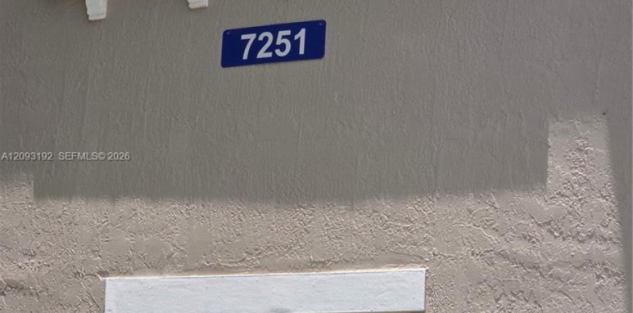 Condo à Hialeah, Floride, 2 chambres № 2378629