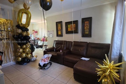 Copropriété à vendre à Hialeah, Floride: 2 chambres, 81.85 m2 № 2378629 - photo 7