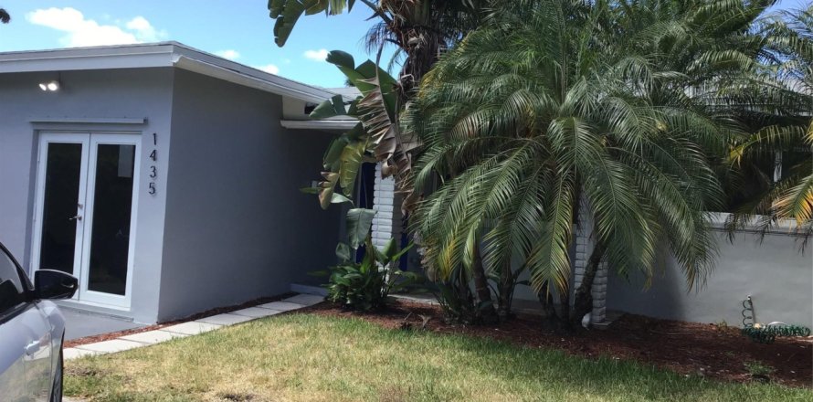 Casa en Hollywood, Florida 3 dormitorios, 171.31 m2 № 1127701