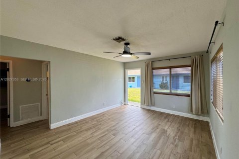 Immobilier commercial à vendre à Fort Lauderdale, Floride: 160.54 m2 № 2085627 - photo 25