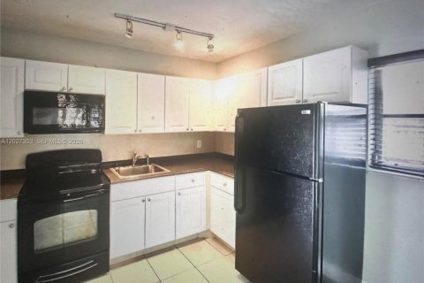 Immobilier commercial à vendre à Fort Lauderdale, Floride: 160.54 m2 № 2085627 - photo 13