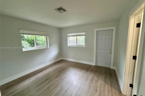 Immobilier commercial à vendre à Fort Lauderdale, Floride: 160.54 m2 № 2085627 - photo 14