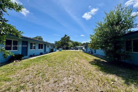 Immobilier commercial à vendre à Fort Lauderdale, Floride: 160.54 m2 № 2085627 - photo 22