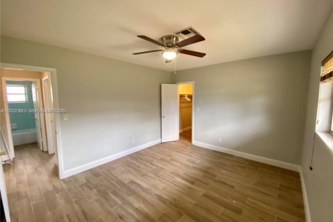 Immobilier commercial à vendre à Fort Lauderdale, Floride: 160.54 m2 № 2085627 - photo 19