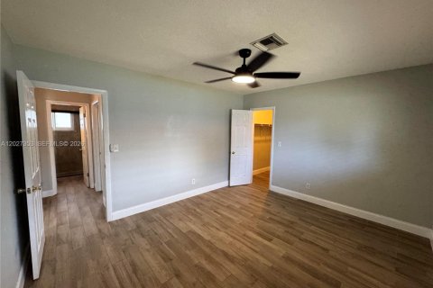 Immobilier commercial à vendre à Fort Lauderdale, Floride: 160.54 m2 № 2085627 - photo 29