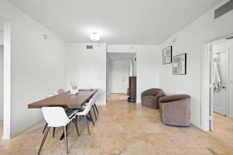 Condominio en venta en Miami, Florida, 3 dormitorios, 108.51 m2 № 2190357 - foto 12