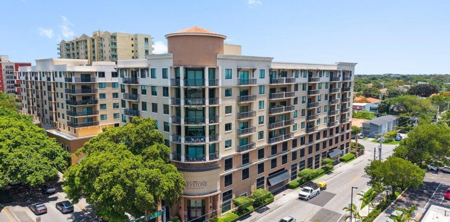 Condominio en Miami, Florida, 3 dormitorios № 2190357