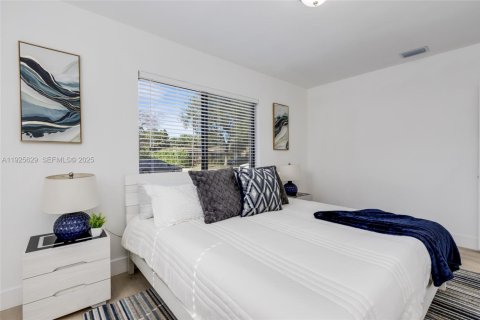 Casa en venta en North Miami Beach, Florida, 3 dormitorios, 97.55 m2 № 1984134 - foto 17