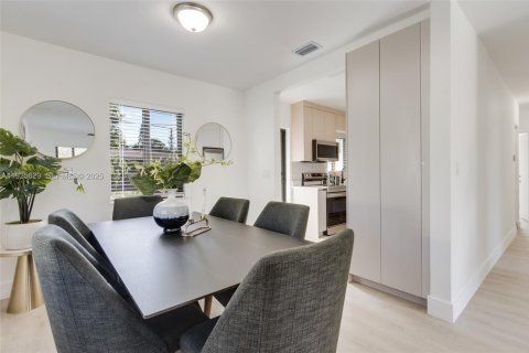 Casa en venta en North Miami Beach, Florida, 3 dormitorios, 97.55 m2 № 1984134 - foto 10
