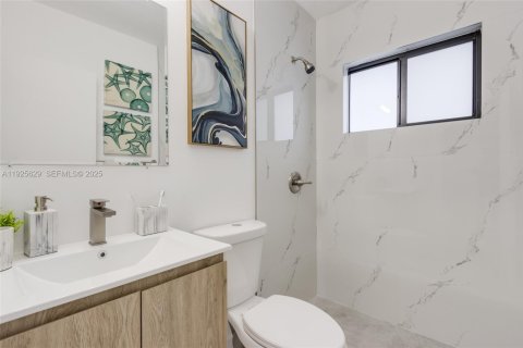 Casa en venta en North Miami Beach, Florida, 3 dormitorios, 97.55 m2 № 1984134 - foto 20