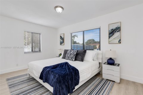 Casa en venta en North Miami Beach, Florida, 3 dormitorios, 97.55 m2 № 1984134 - foto 16
