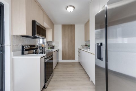 Casa en venta en North Miami Beach, Florida, 3 dormitorios, 97.55 m2 № 1984134 - foto 11