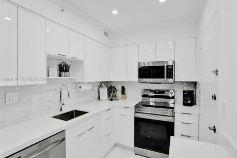 Condominio en alquiler en Hollywood, Florida, 1 dormitorio, 77.57 m2 № 2086109 - foto 14