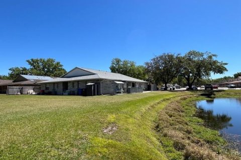Commercial property in Brandon, Florida 321.16 sq.m. № 1626532 - photo 7