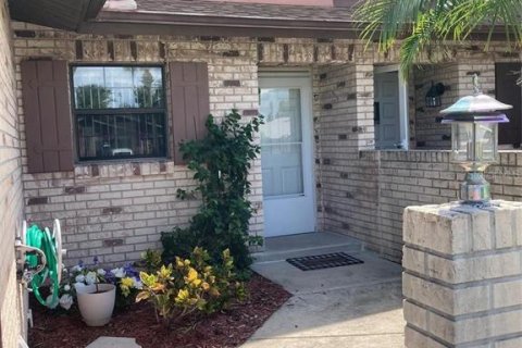 Duplex in Edgewater, Florida 2 bedrooms, 85.56 sq.m. № 1846777 - photo 1