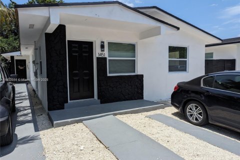 Propiedad comercial en venta en Miami, Florida, 350.52 m2 № 1877576 - foto 4