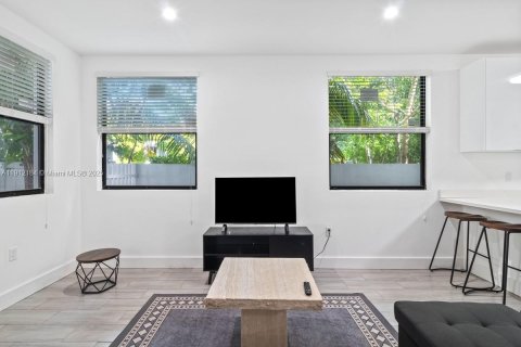 Touwnhouse à louer à Miami, Floride: 5 chambres, 189.52 m2 № 1969076 - photo 19