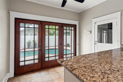 Casa en venta en Tampa, Florida, 4 dormitorios, 208.29 m2 № 1839048 - foto 19