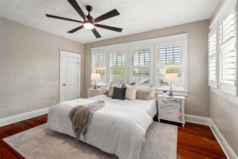 Casa en venta en Tampa, Florida, 4 dormitorios, 208.29 m2 № 1839048 - foto 26