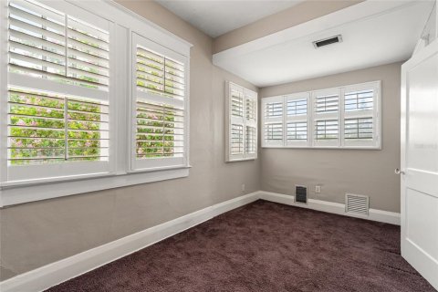 Casa en venta en Tampa, Florida, 4 dormitorios, 208.29 m2 № 1839048 - foto 24