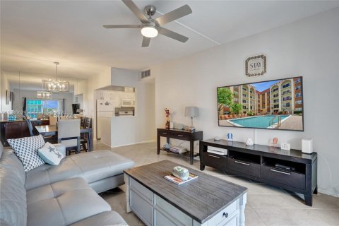 Condominio en alquiler en Pompano Beach, Florida, 2 dormitorios, 91.97 m2 № 2044904 - foto 15