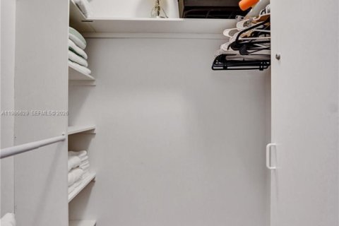 Condominio en alquiler en Pompano Beach, Florida, 2 dormitorios, 91.97 m2 № 2044904 - foto 25