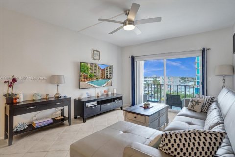 Condominio en alquiler en Pompano Beach, Florida, 2 dormitorios, 91.97 m2 № 2044904 - foto 10