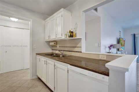 Condominio en alquiler en Pompano Beach, Florida, 2 dormitorios, 91.97 m2 № 2044904 - foto 27