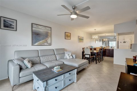 Condominio en alquiler en Pompano Beach, Florida, 2 dormitorios, 91.97 m2 № 2044904 - foto 8