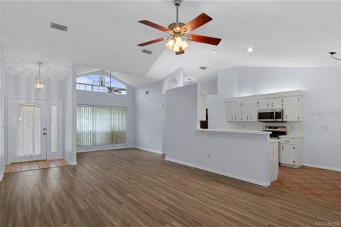 House in Inverness, Florida 3 bedrooms, 147.25 sq.m. № 1783437 - photo 7