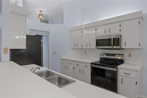 House in Inverness, Florida 3 bedrooms, 147.25 sq.m. № 1783437 - photo 10