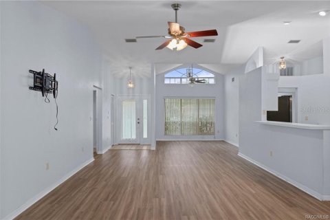 House in Inverness, Florida 3 bedrooms, 147.25 sq.m. № 1783437 - photo 6