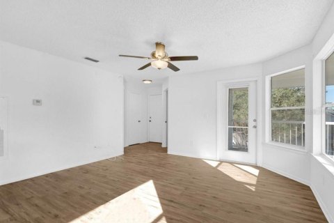 Copropriété à louer à Lake Mary, Floride: 2 chambres, 84.73 m2 № 2167657 - photo 3