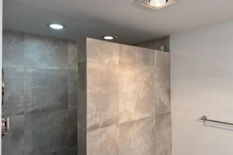 Condominio en venta en Miami, Florida, 2 dormitorios, 146.79 m2 № 1890723 - foto 9