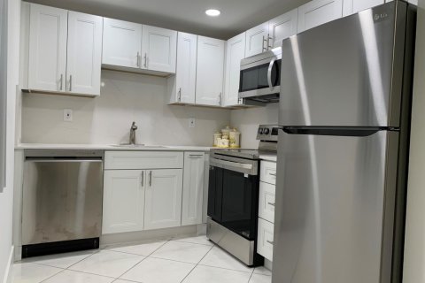 Copropriété à louer à Delray Beach, Floride: 2 chambres, 83.8 m2 № 1181951 - photo 1