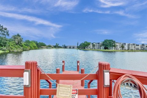 Снять в аренду таунхаус в Дейви, Флорида 3 спальни, 124.49м2, № 2005939 - фото 15