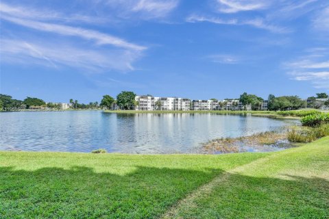 Снять в аренду таунхаус в Дейви, Флорида 3 спальни, 124.49м2, № 2005939 - фото 6