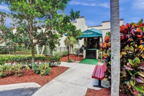 Снять в аренду таунхаус в Дейви, Флорида 3 спальни, 124.49м2, № 2005939 - фото 17