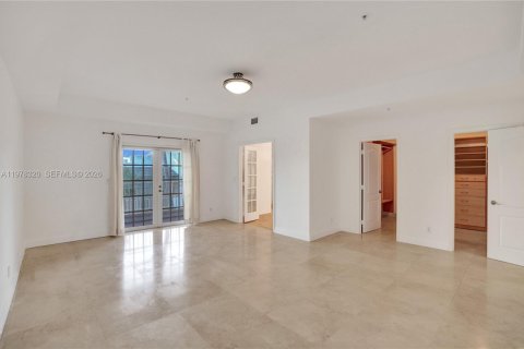 Townhouse in Miami Beach, Florida 3 bedrooms, 245.26 sq.m. № 2154845 - photo 21
