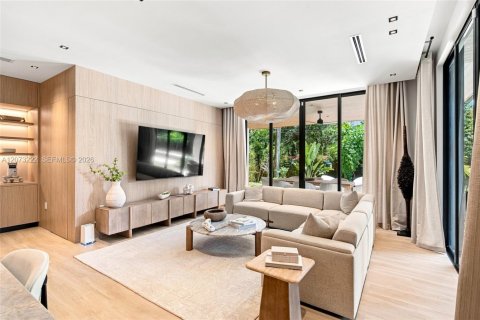 Villa ou maison à vendre à Miami, Floride: 5 chambres, 429.02 m2 № 2311405 - photo 24