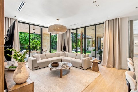 Villa ou maison à vendre à Miami, Floride: 5 chambres, 429.02 m2 № 2311405 - photo 25