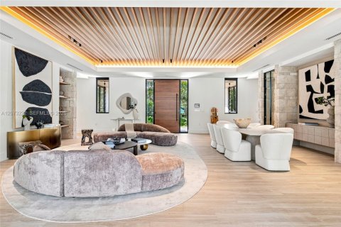 Villa ou maison à vendre à Miami, Floride: 5 chambres, 429.02 m2 № 2311405 - photo 10