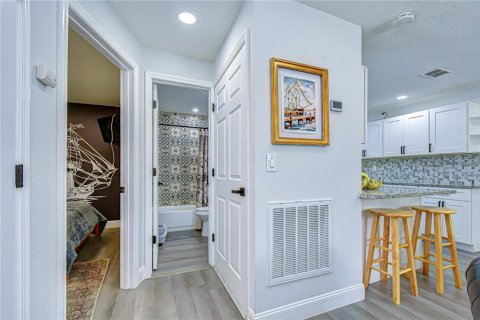 Casa en venta en Tampa, Florida, 3 dormitorios, 134.71 m2 № 2226283 - foto 27