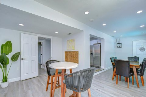 Casa en venta en Tampa, Florida, 3 dormitorios, 134.71 m2 № 2226283 - foto 15
