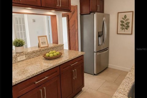 Casa en Kissimmee, Florida 3 dormitorios, 113.15 m2 № 2140422