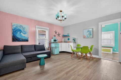Купить виллу или дом в Нью-Смирна-Бич, Флорида 9 комнат, 286.14м2, № 2092001 - фото 27