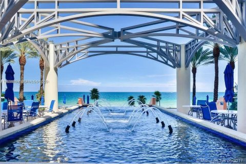 Condominio en venta en Sunny Isles Beach, Florida, 2 dormitorios, 135.36 m2 № 2152581 - foto 8