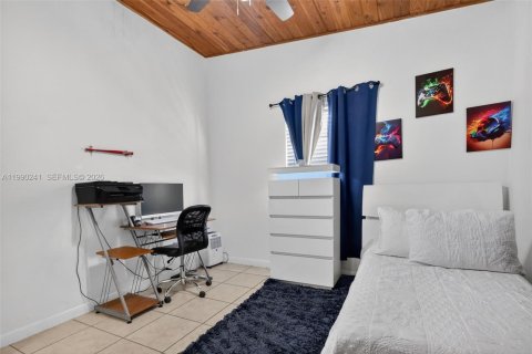 Casa en venta en Homestead, Florida, 4 dormitorios, 155.52 m2 № 2057615 - foto 10