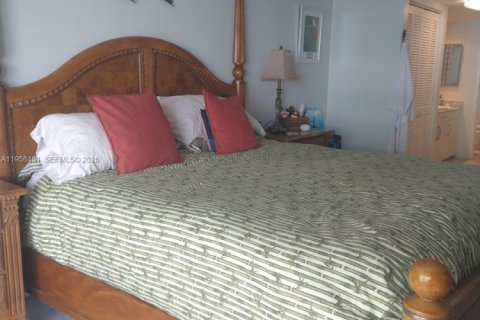 Купить кондоминиум в Серфсайд, Флорида 1 комната, 89.37м2, № 2020818 - фото 16