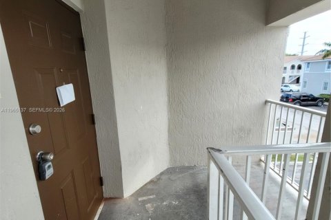 Copropriété à louer à Homestead, Floride: 3 chambres, 99.96 m2 № 2027049 - photo 8